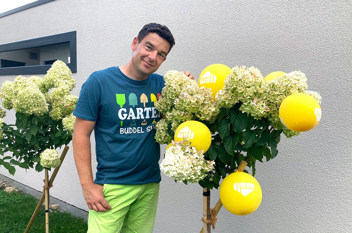 Fachberater Harald Thürmer-Kerpal im Garten.